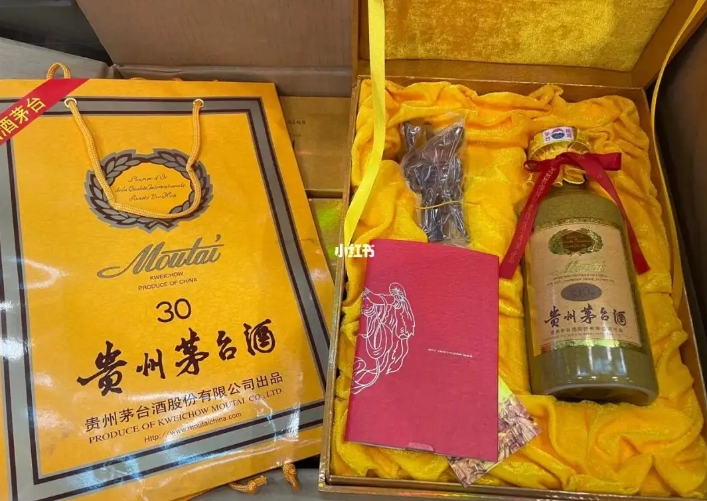 昆明茅台30年与存放三十年老茅台酒质有什么区别？哪个回收价格更高？