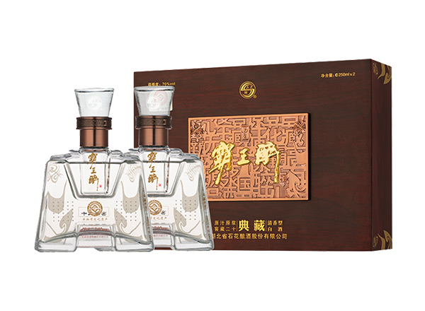 昆明石花酒回收霸王醉典藏礼盒70度石花霸王醉酒行情价格